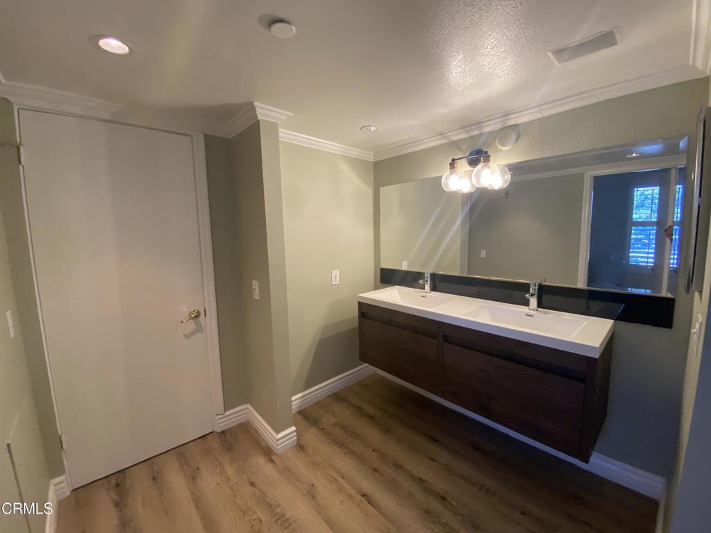 500 E Del Mar Boulevard 28