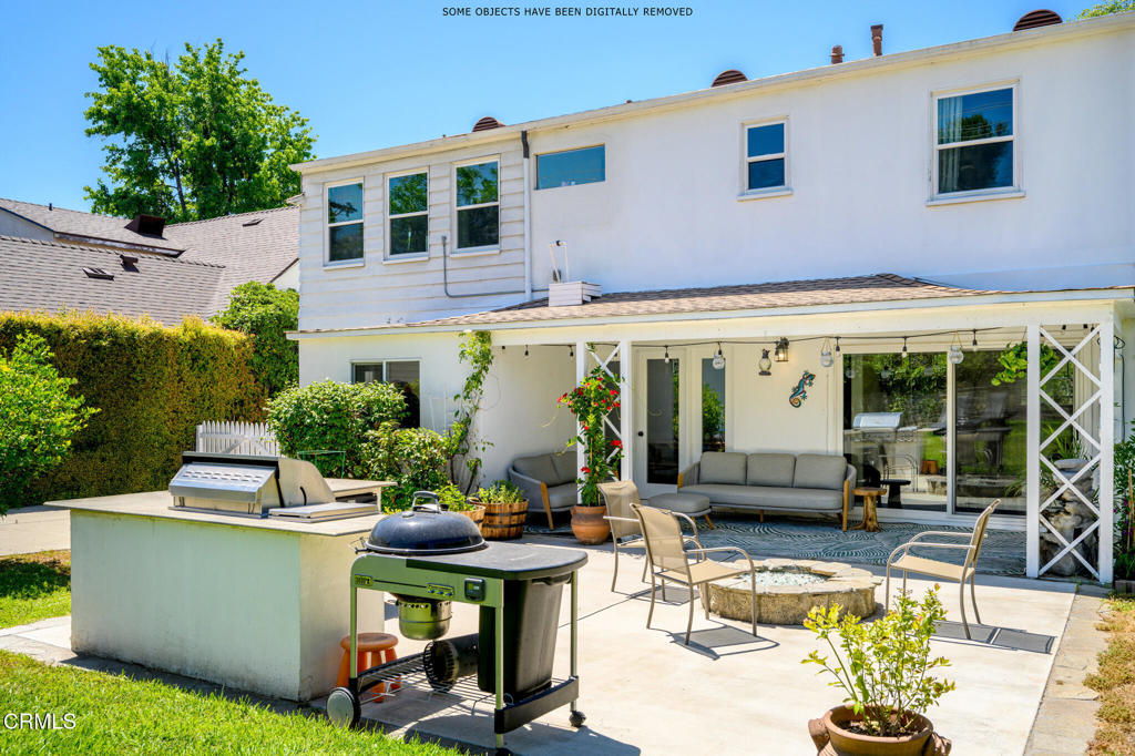 2175 Las Lunas Street