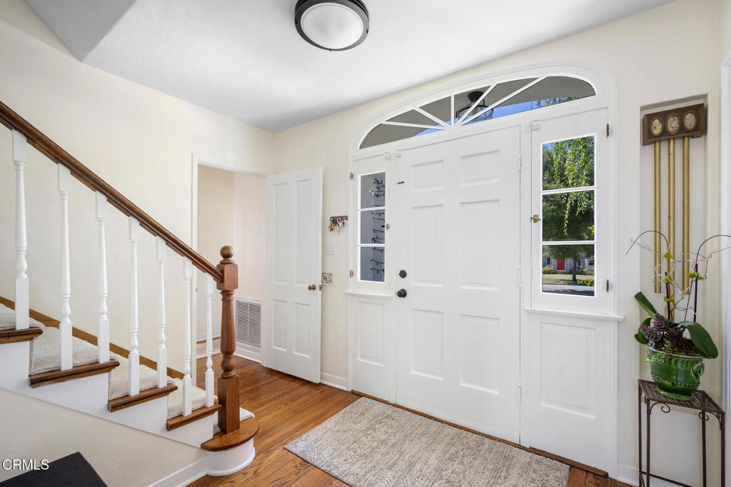 2175 Las Lunas Street