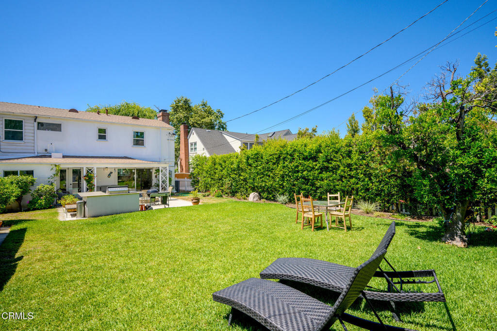 2175 Las Lunas Street