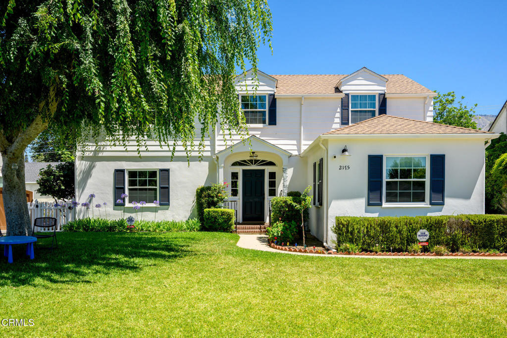 2175 Las Lunas Street