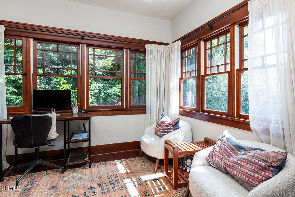 1031 Stratford Avenue