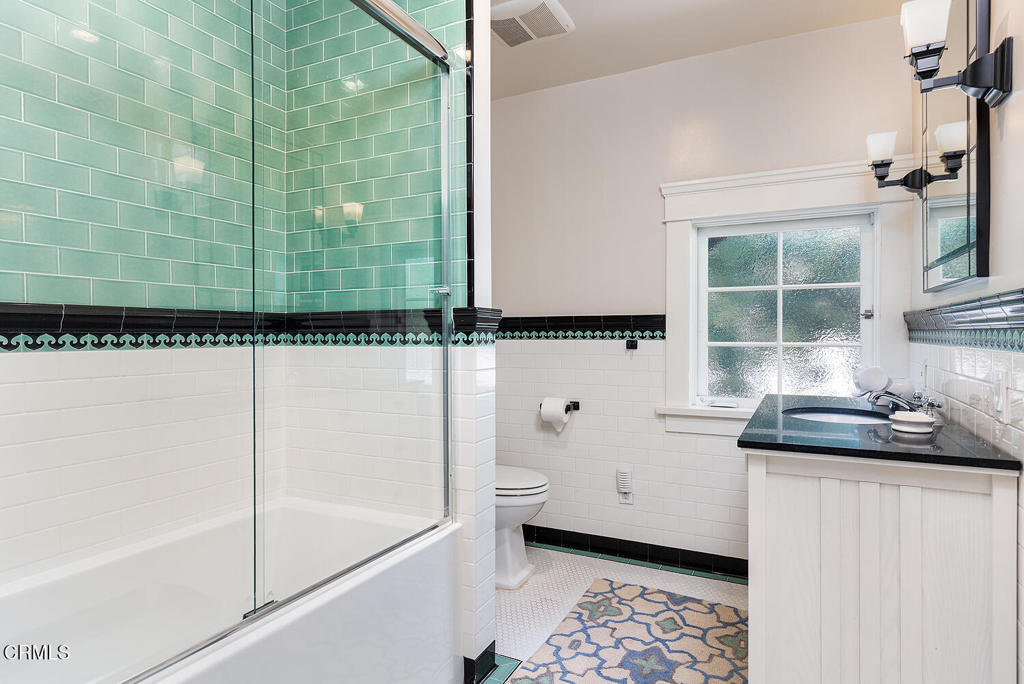 1031 Stratford Avenue