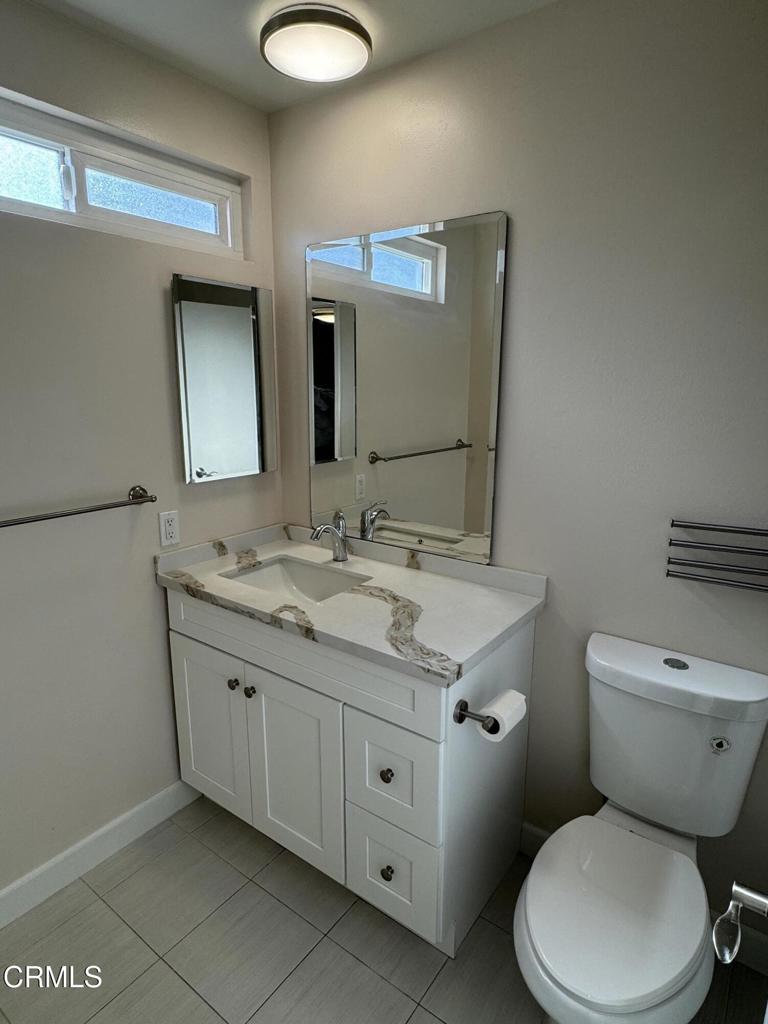 327 E Live Oak Street 17