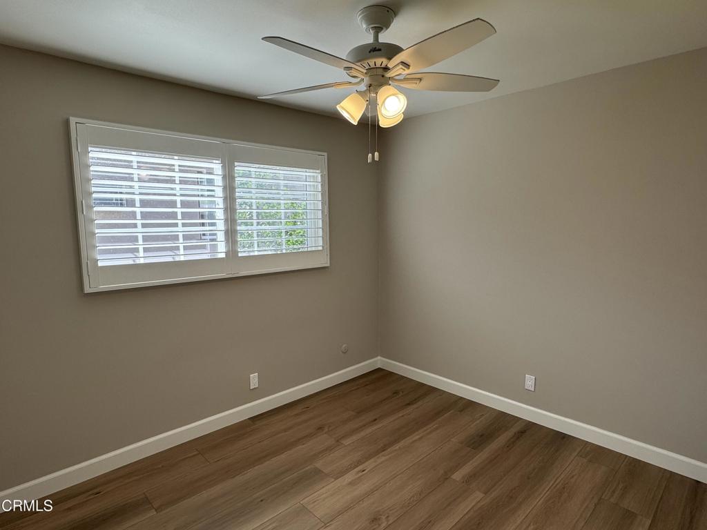 327 E Live Oak Street 17