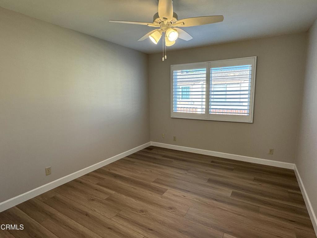 327 E Live Oak Street 17