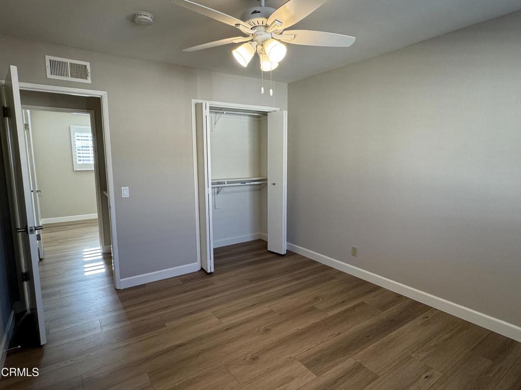 327 E Live Oak Street 17