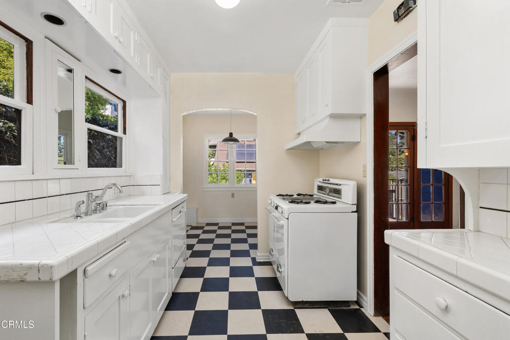 901 Wolford Lane