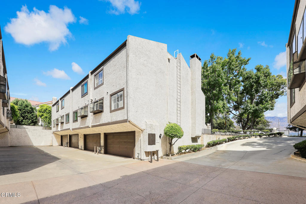 456 W Huntington Drive A