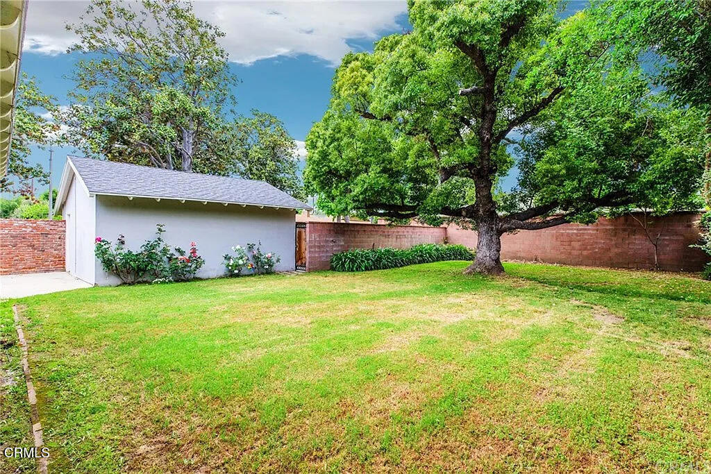 303 East Las Flores Avenue