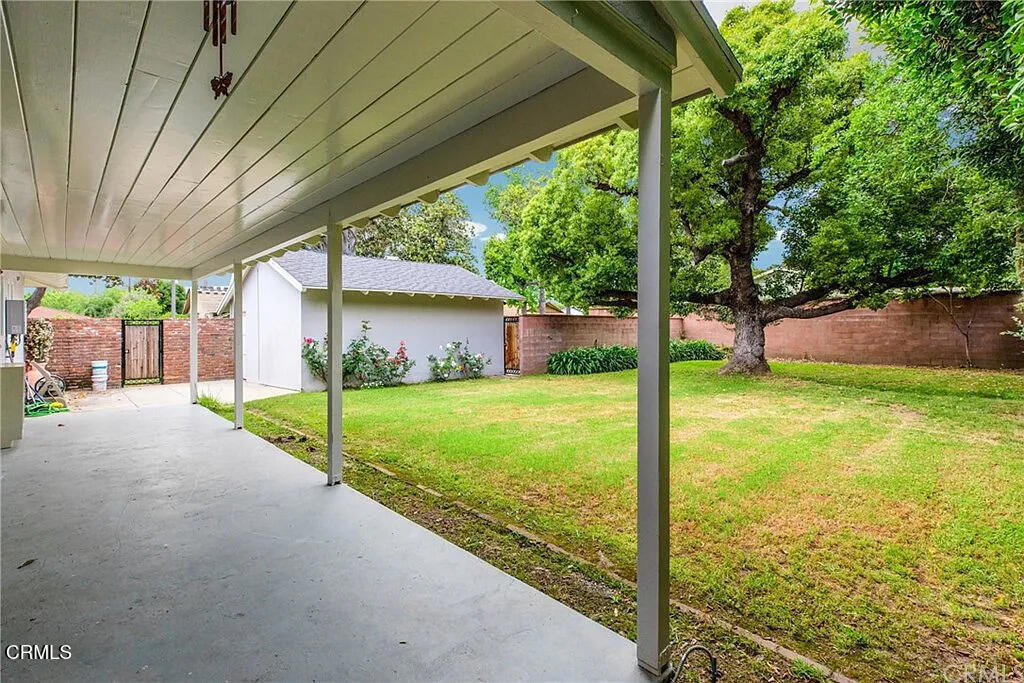 303 East Las Flores Avenue