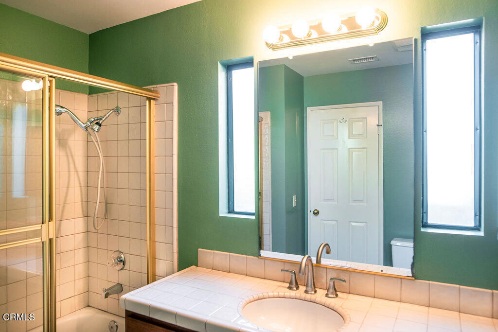 201 N Granada Avenue 3