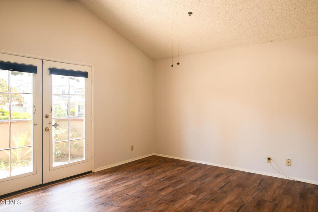 201 N Granada Avenue 3