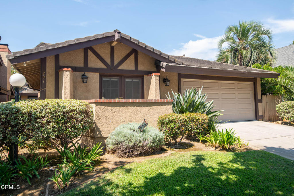 201 N Granada Avenue 3
