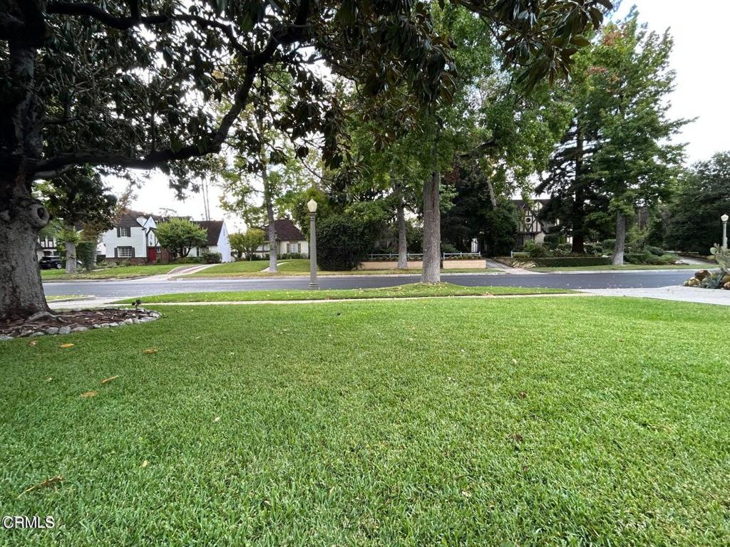 2190 Sherwood Road