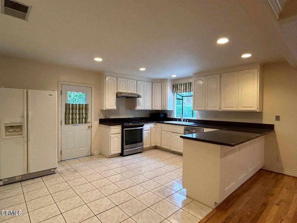 2190 Sherwood Road