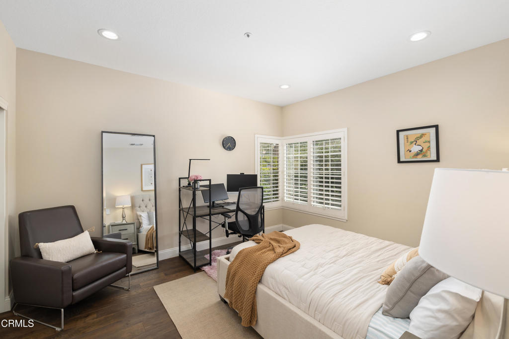 989 Calle La Primavera