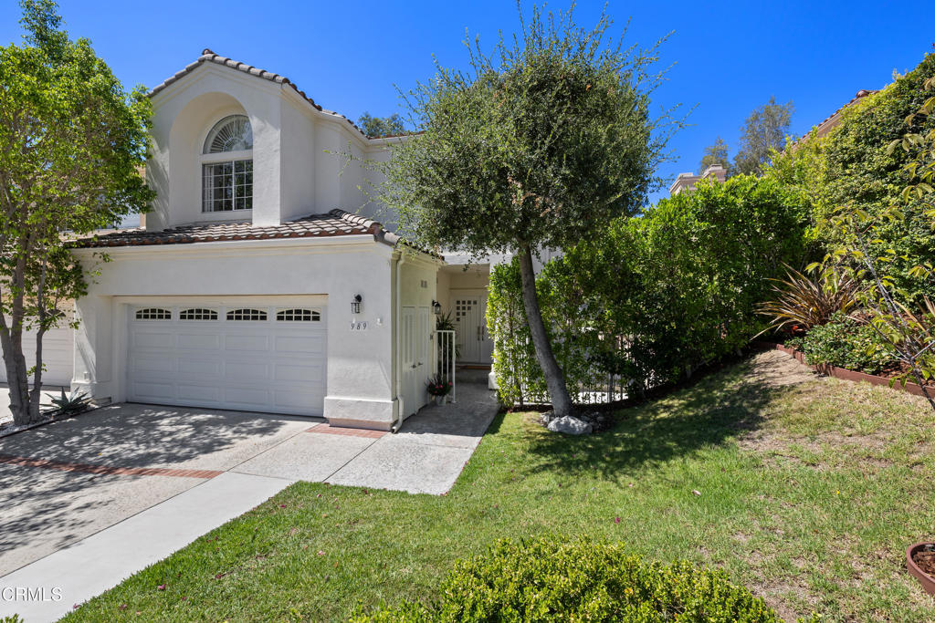 989 Calle La Primavera