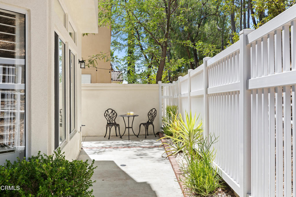 989 Calle La Primavera