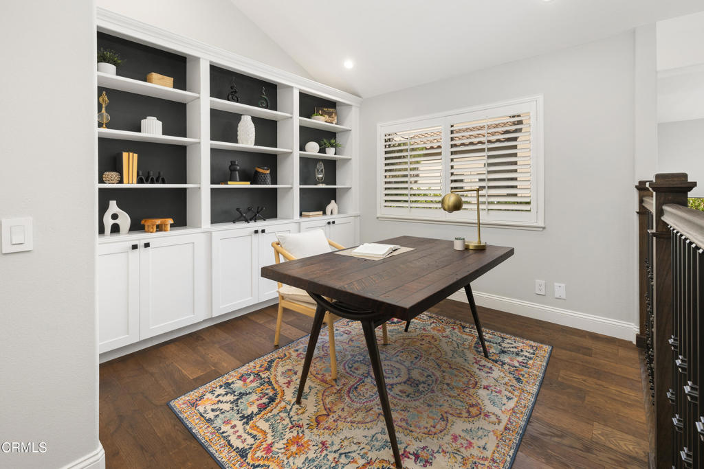 989 Calle La Primavera