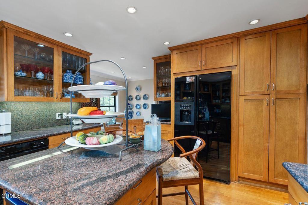 70 N Arroyo Boulevard