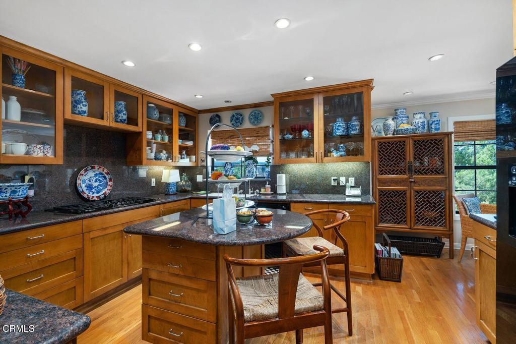 70 N Arroyo Boulevard