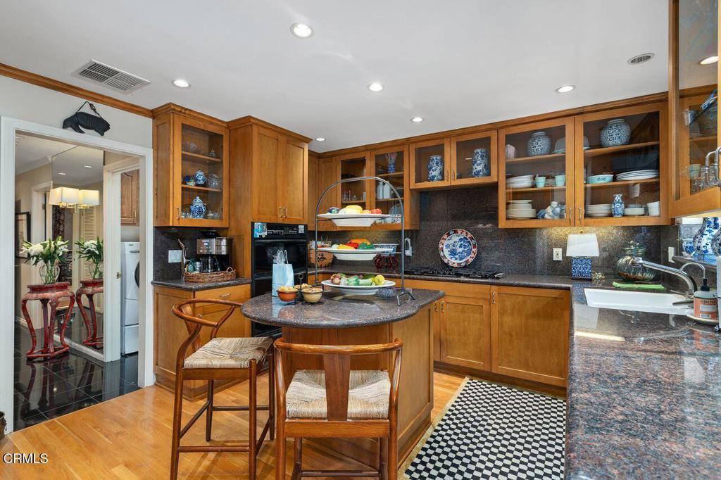 70 N Arroyo Boulevard