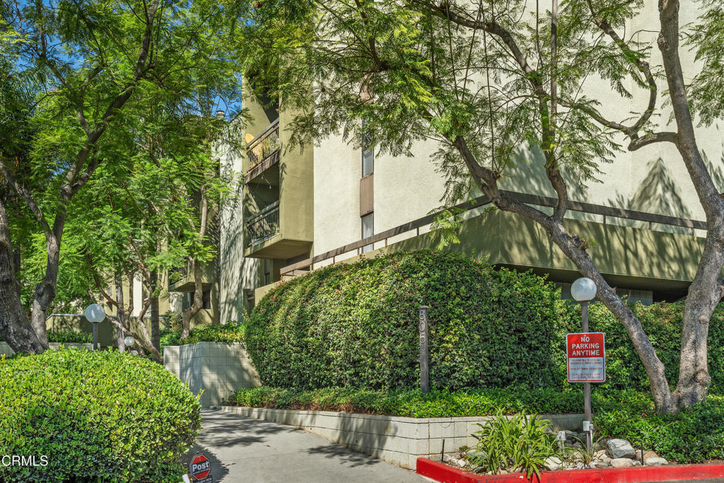 805 Temple Terrace 104