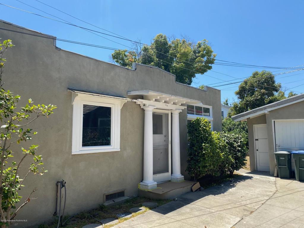 111 1/2 N Bonnie Avenue