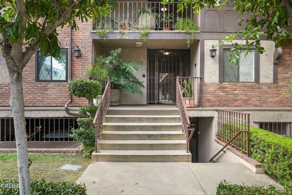 366 W California Avenue 6