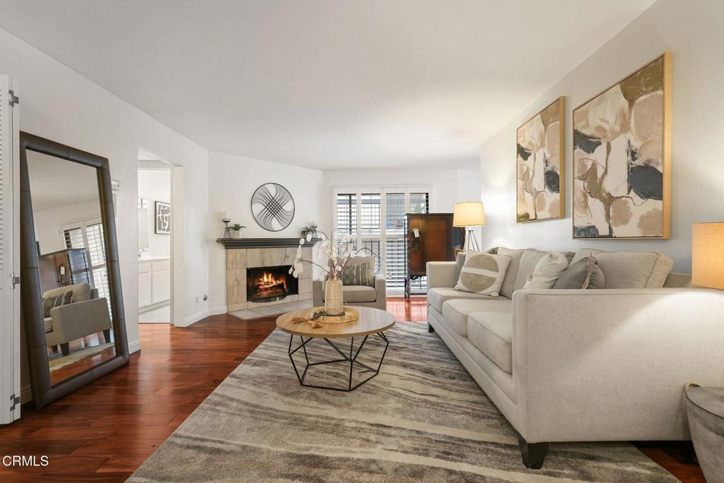 366 W California Avenue 6