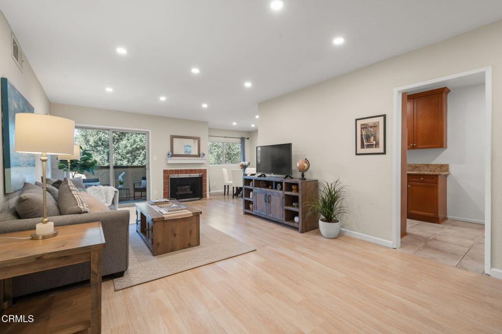 2386 E Del Mar Boulevard 304