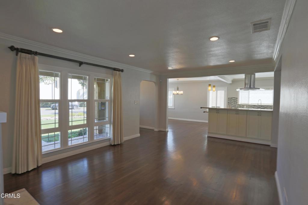 529 N El Molino Street