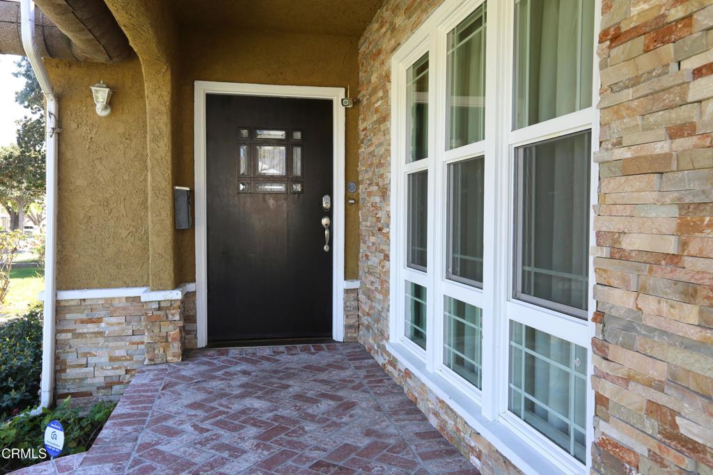 529 N El Molino Street