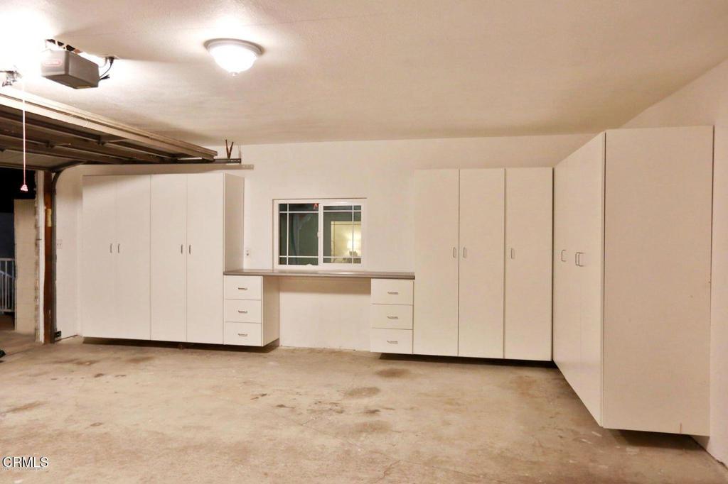 529 N El Molino Street