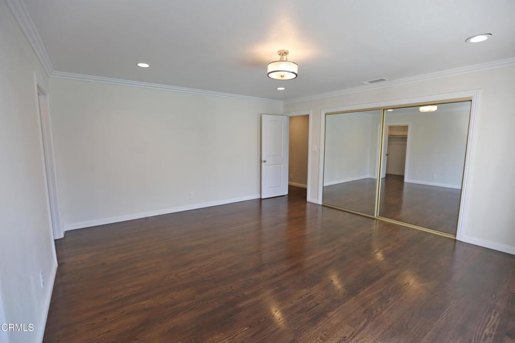 529 N El Molino Street