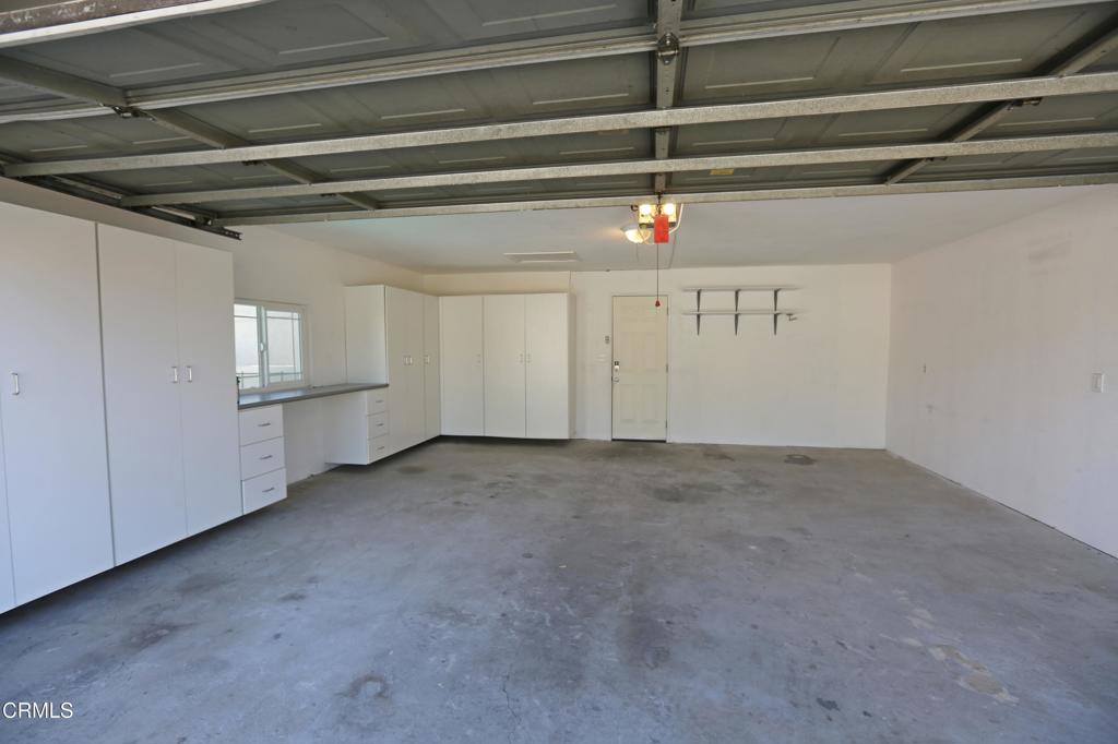 529 N El Molino Street