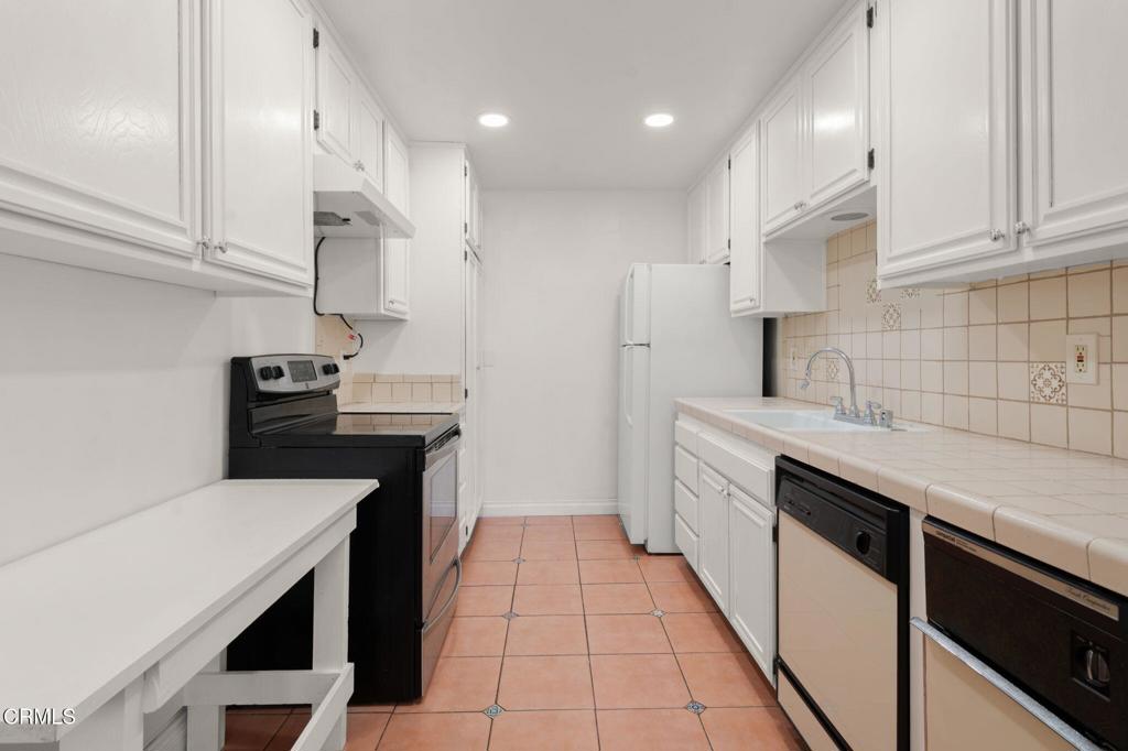 497 E California Boulevard 119