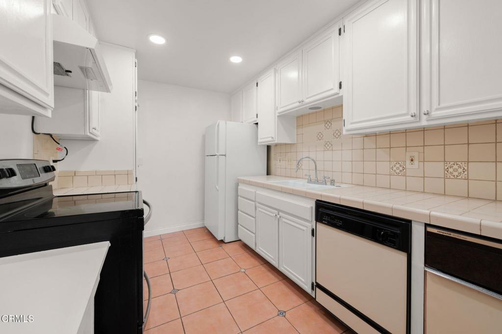 497 E California Boulevard 119