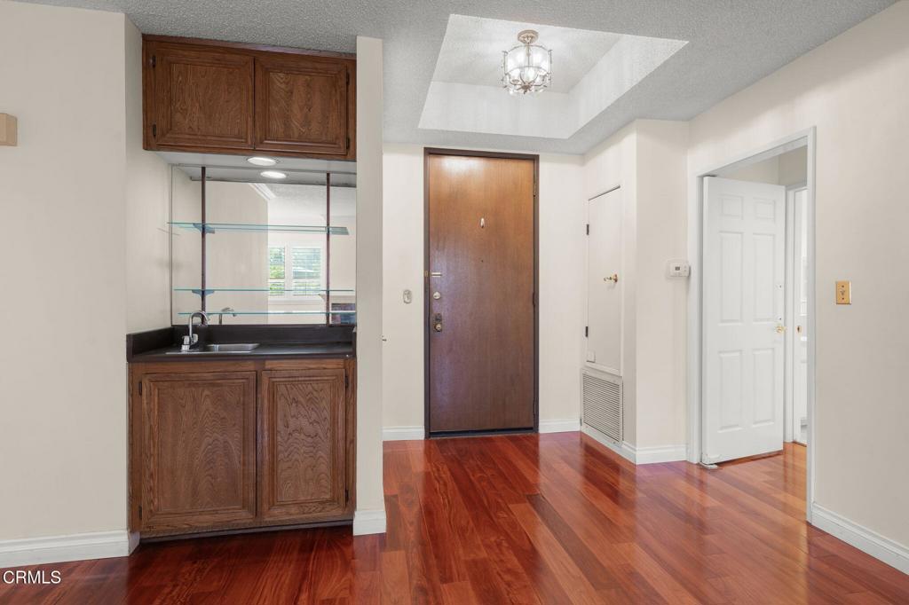 497 E California Boulevard 119