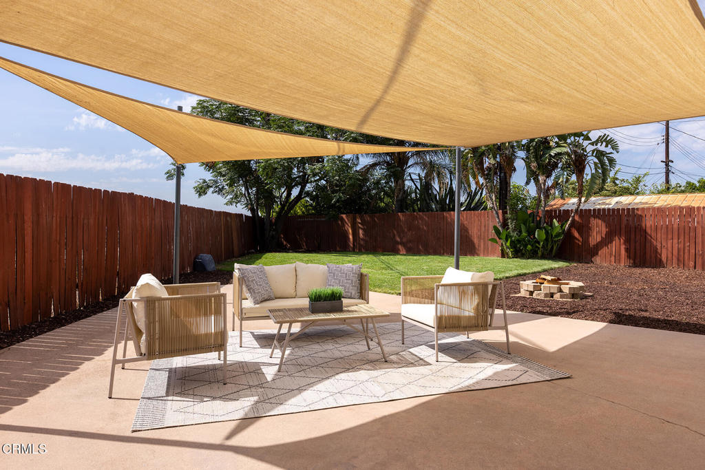 244 E Newburgh Street