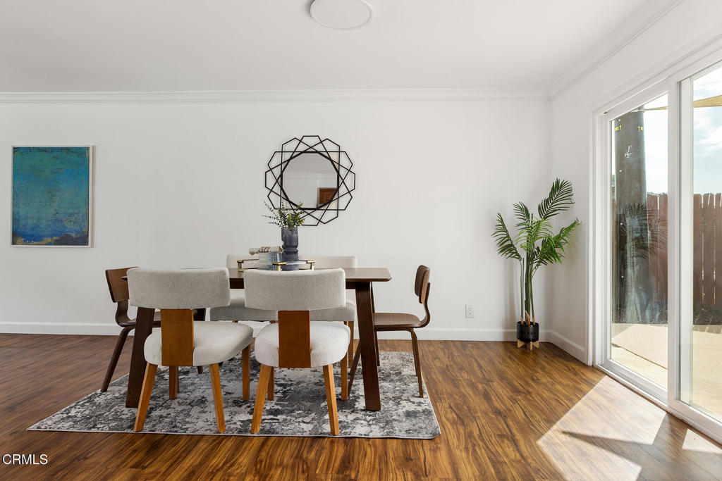 244 E Newburgh Street