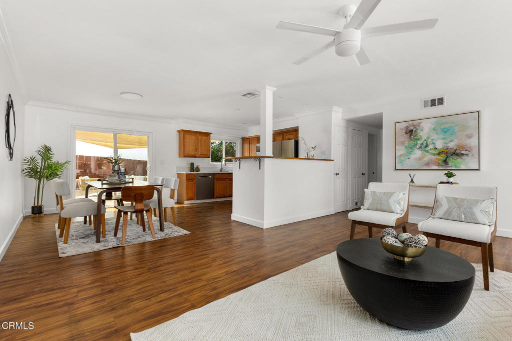 244 E Newburgh Street