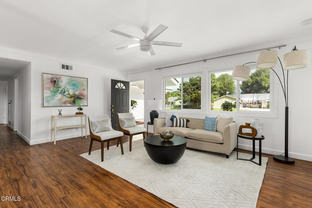 244 E Newburgh Street