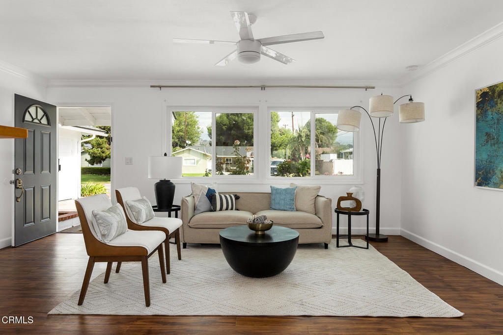 244 E Newburgh Street