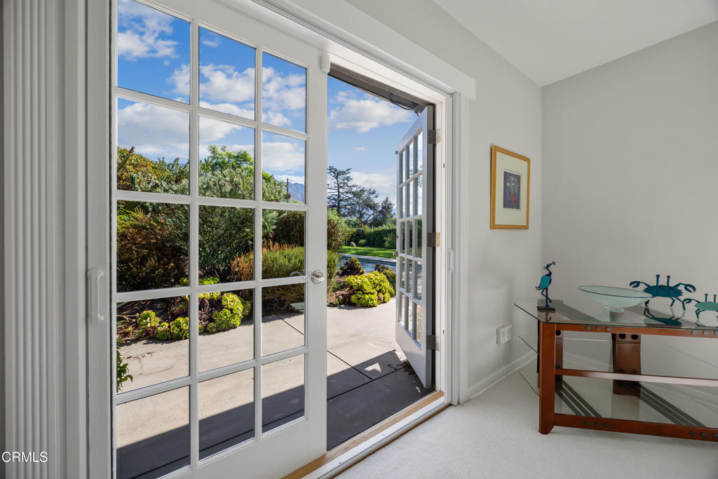 3432 Canyon Crest Road