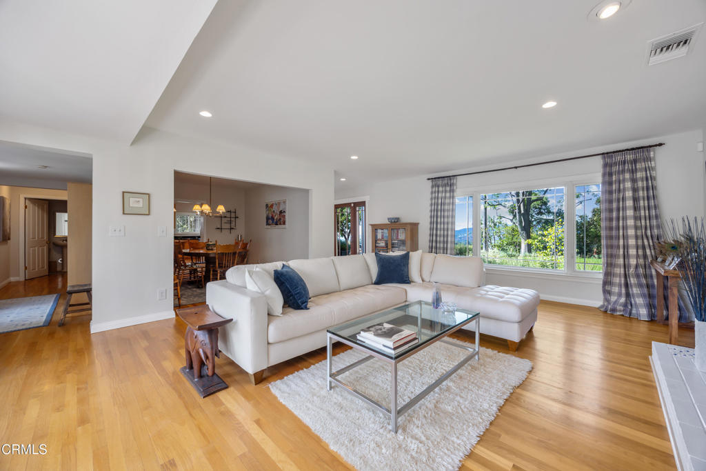 3432 Canyon Crest Road