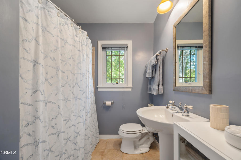 3432 Canyon Crest Road