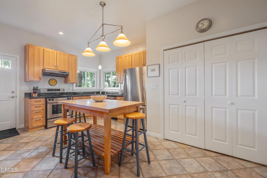 3432 Canyon Crest Road