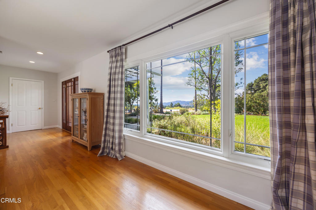 3432 Canyon Crest Road